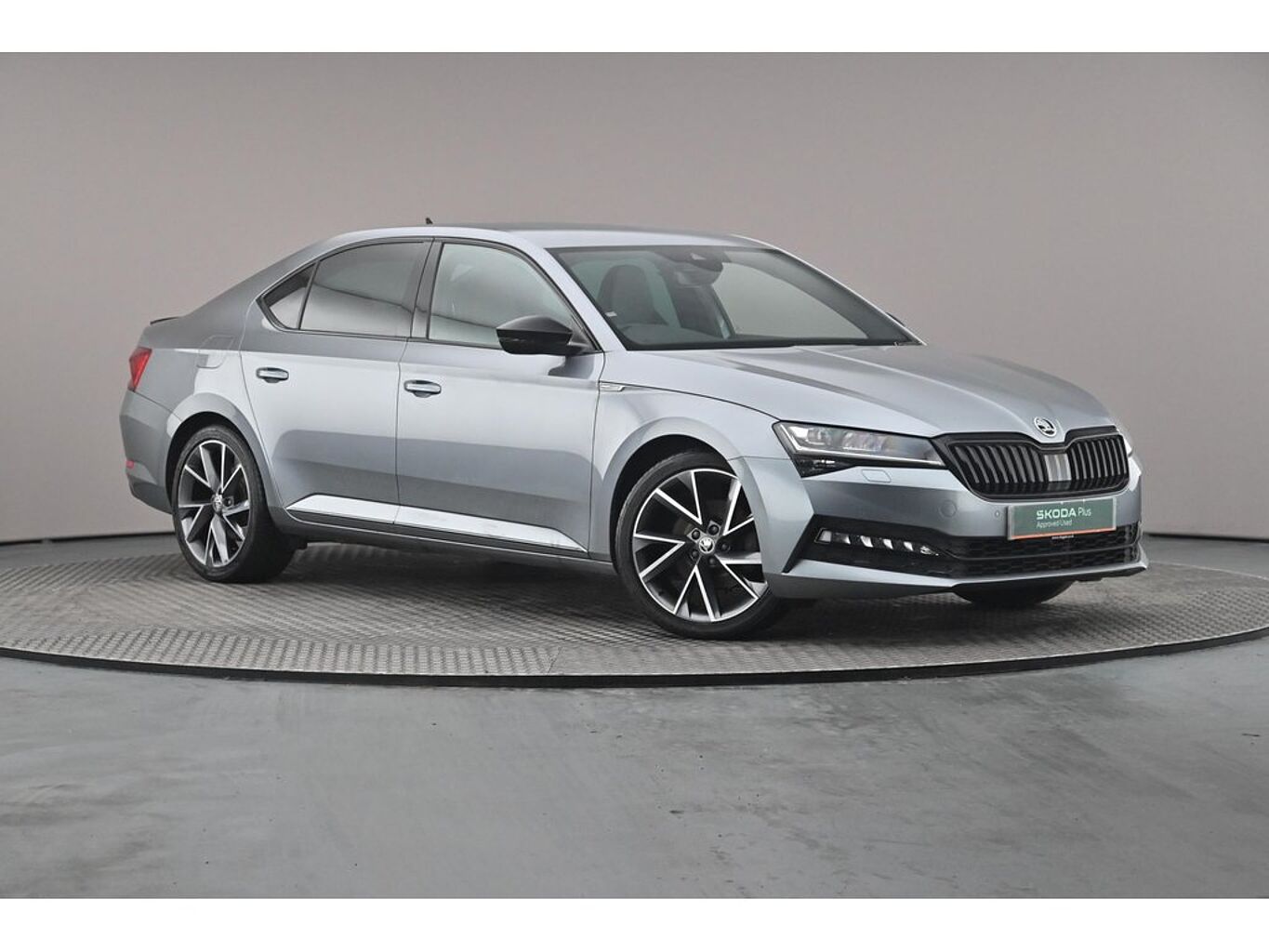 SKODA Superb Hatch Sportline Plus 1.5 TSI 150 PS DSG