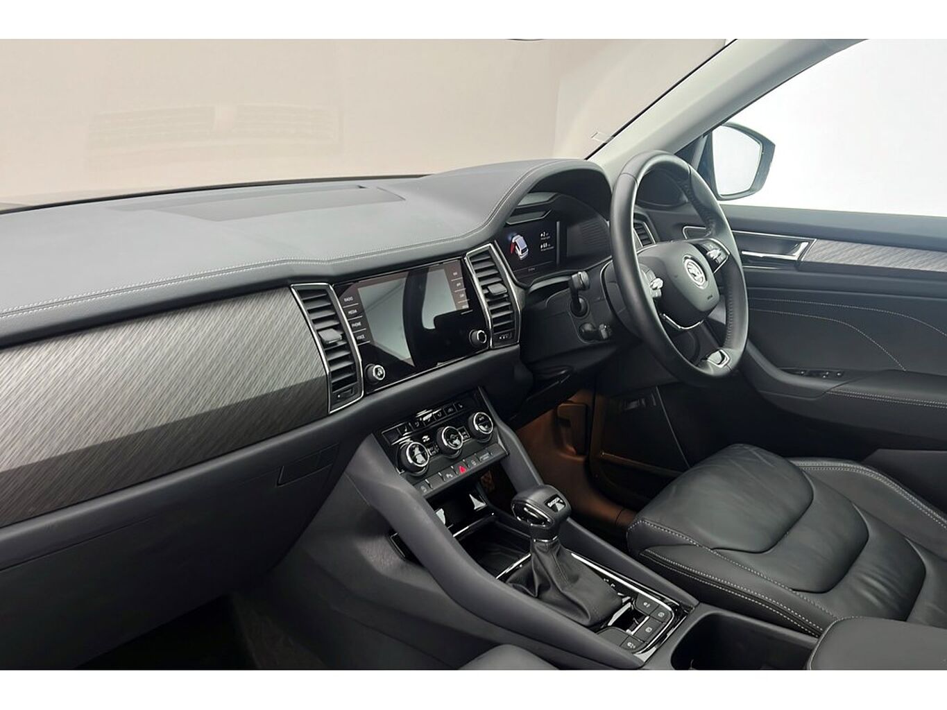 SKODA Kodiaq SE L Executive 1.5 TSI 150 PS DSG