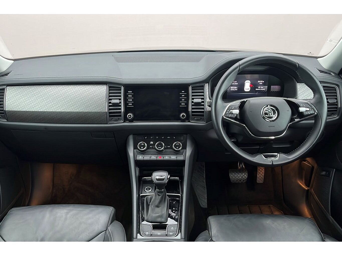 SKODA Kodiaq SE L Executive 1.5 TSI 150 PS DSG