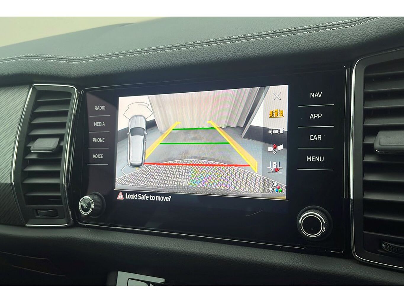 SKODA Kodiaq SE L Executive 1.5 TSI 150 PS DSG
