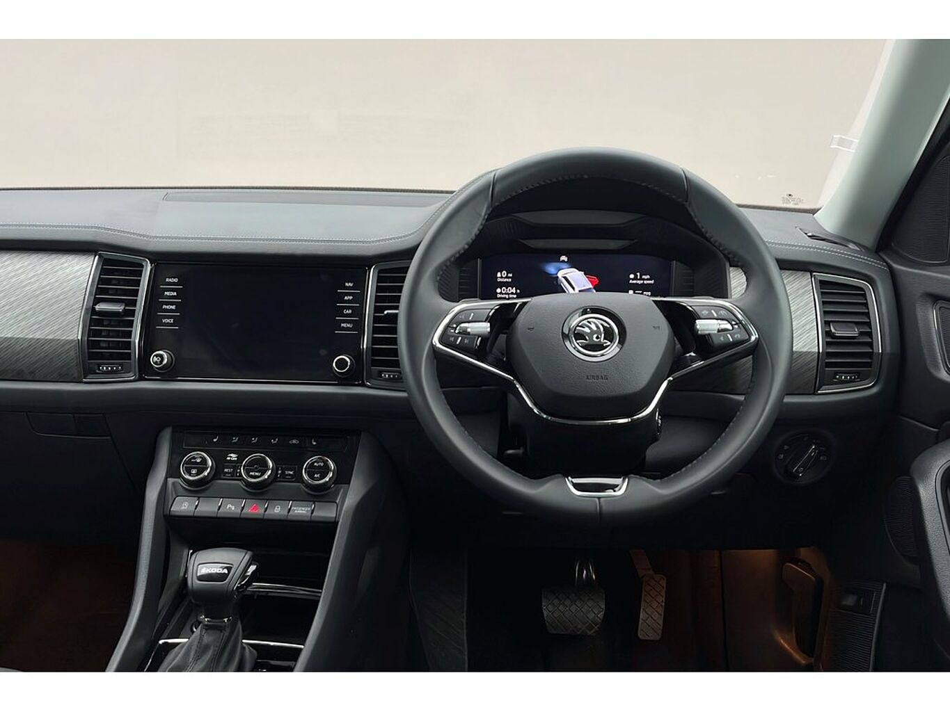 SKODA Kodiaq SE L Executive (7 seat) 1.5 TSI 150 PS DSG