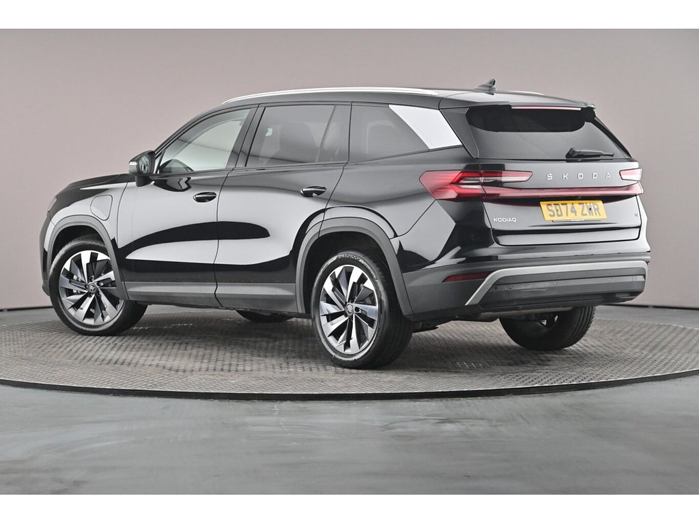 SKODA Kodiaq SE L (5 seats) 1.5 TSI iV 204 PS DSG