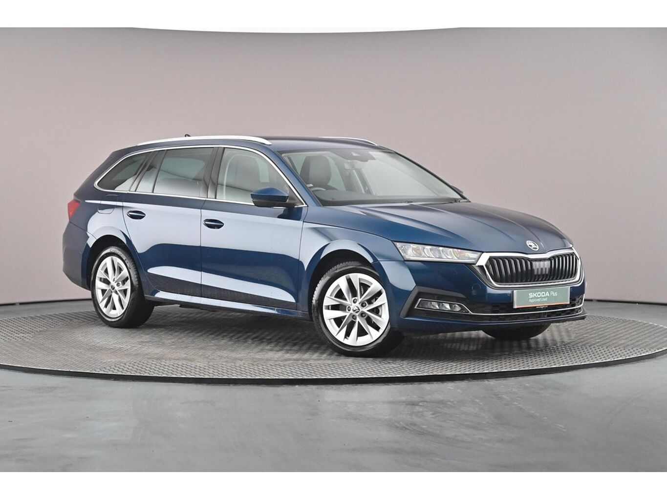 SKODA Octavia Estate SE L 1.4 TSI iV 204 PS DSG