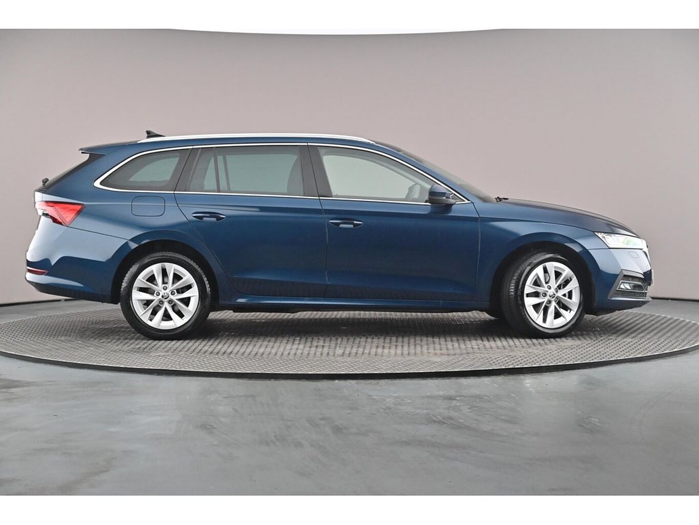 SKODA Octavia Estate SE L 1.4 TSI iV 204 PS DSG